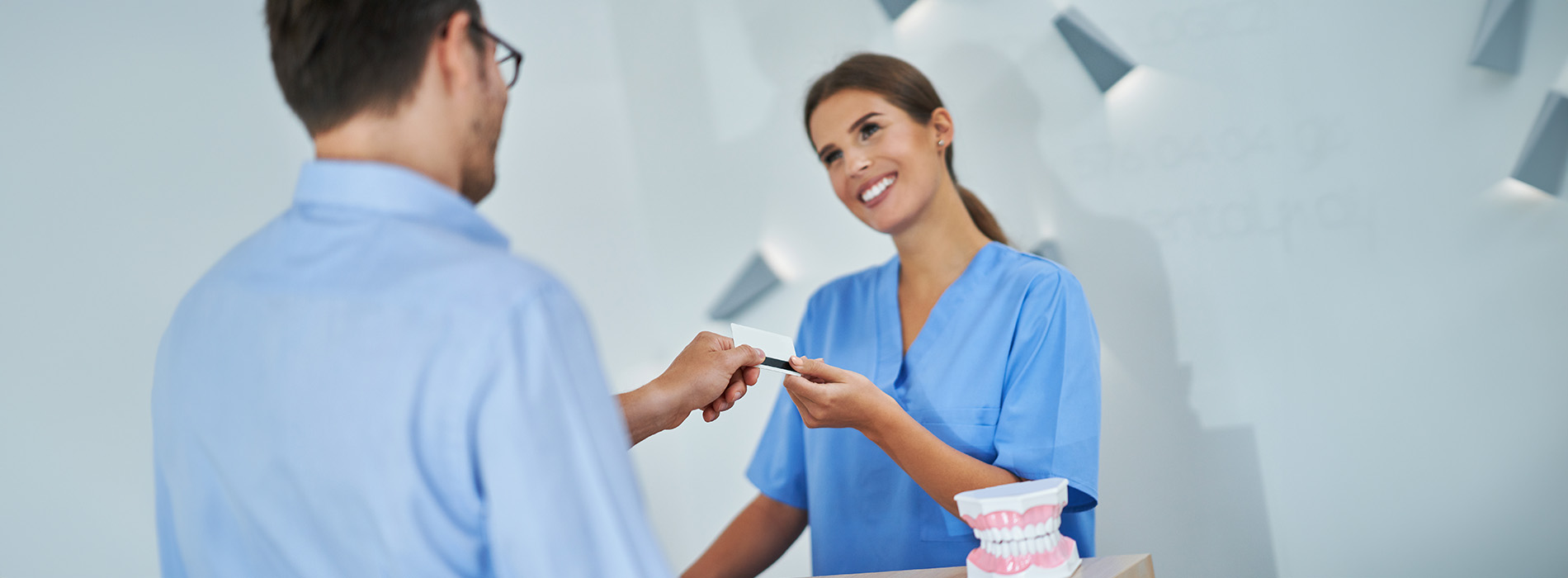  html    head  title 500 Internal Server Error  title   head    body    center  h1 500 Internal Server Error  h1   center    hr  center nginx 1.29.3  center     body     html 